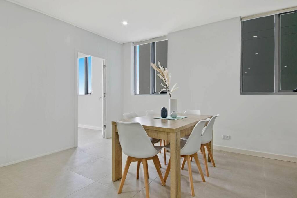 Aircabin｜Mascot｜Spacious & Modern｜Walk To Station Sydney Luaran gambar