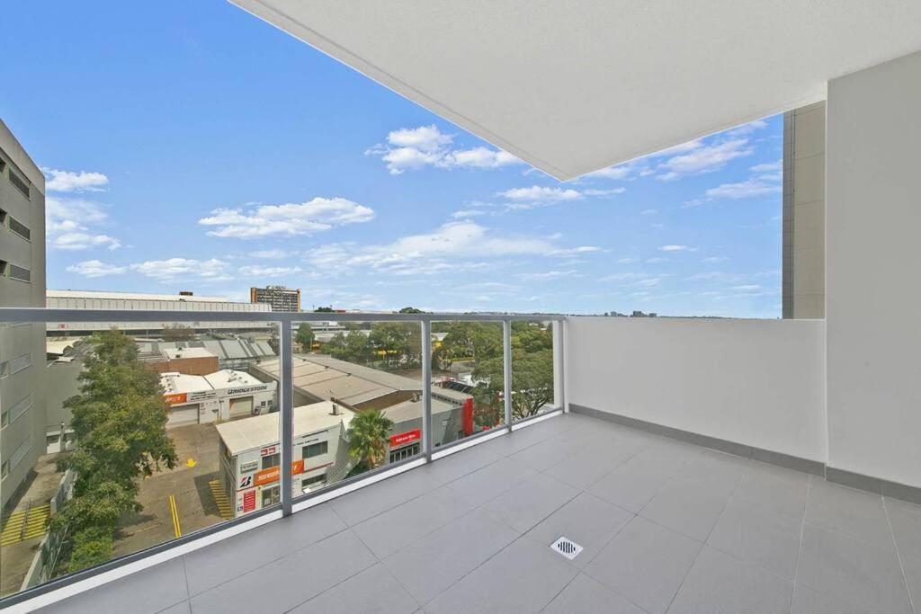 Aircabin｜Mascot｜Spacious & Modern｜Walk To Station Sydney Luaran gambar